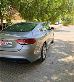 كرايسلر 200